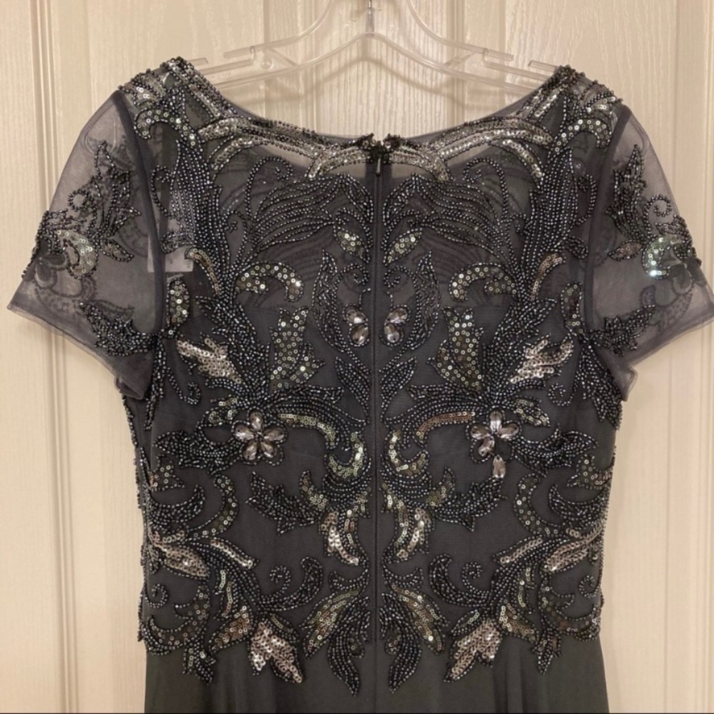 Xscape Beaded Bodice Embellished Short Sleeve Chiffon Gown in Charcoal Size 16 - Picture 8 of 13